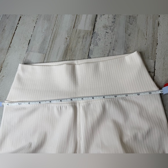 Vuori Rib Legging - Picture 5 of 11